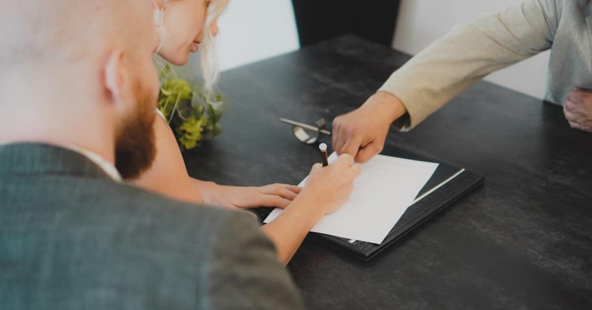 BADR at 18%: UK Directors Selling or Closing in 2026-27