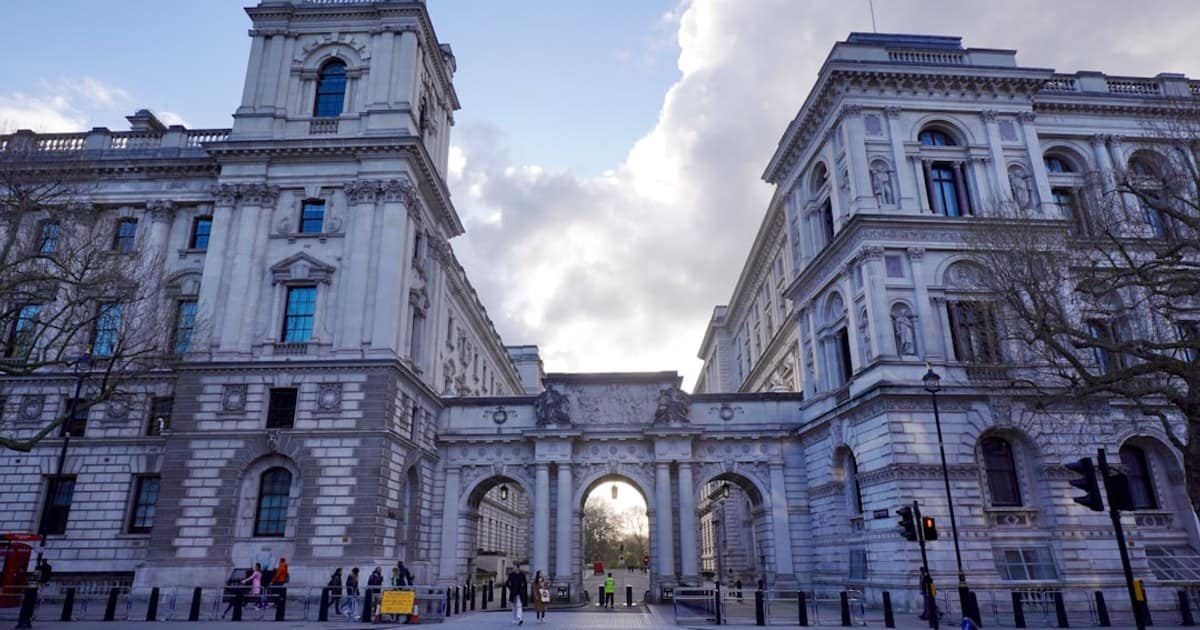 Directors' Reports Scrapped: What UK Companies Must Do