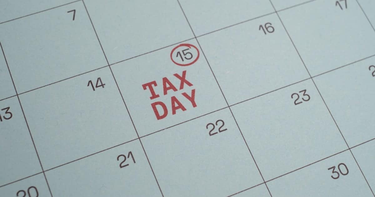 UK Quarterly VAT Returns 2026-27: MTD Deadlines & Penalties